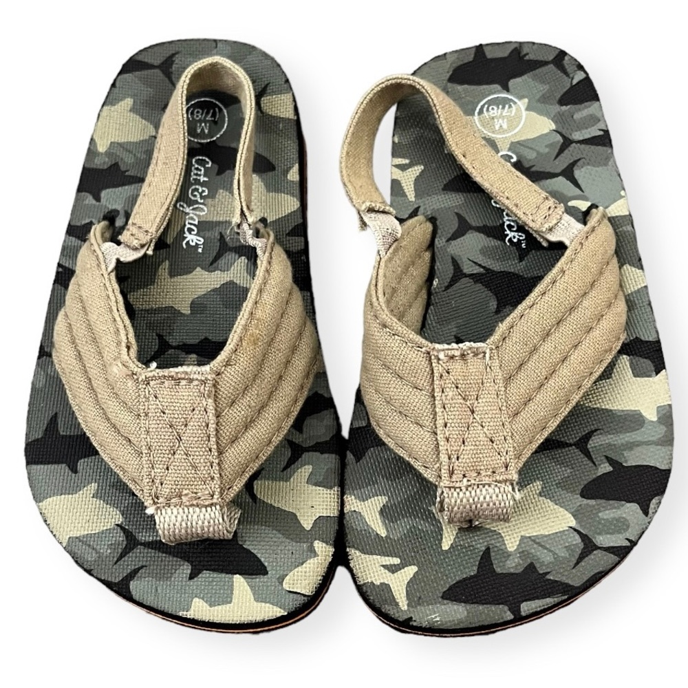 *Never Worn* Cat & Jack Flip-Flops w/ Backstrap, size 7 Infant/8 Toddler